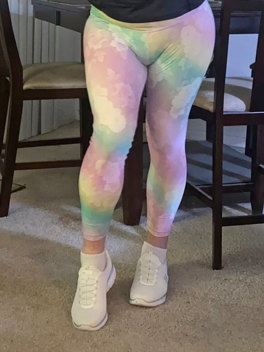 Worn Victoria's Secret Large White and Pink floral leggings - Picture 2 of 6